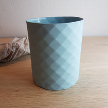 Fold urtepotte/vase H 14 cm Ø 11,5 cm.