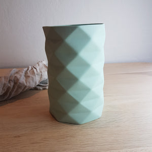 Fold vase H 18 cm Ø 12 cm.